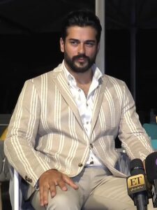 Burak Özçivit 5