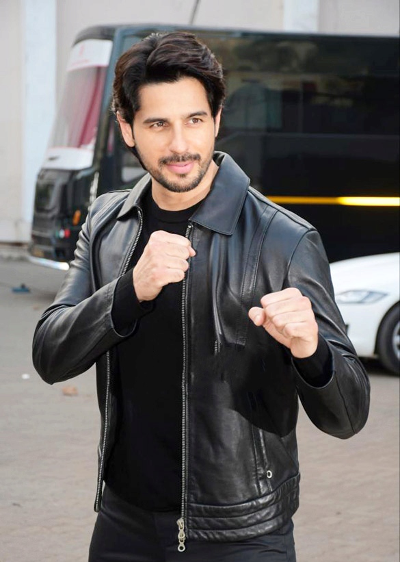 Sidharth Malhotra 1