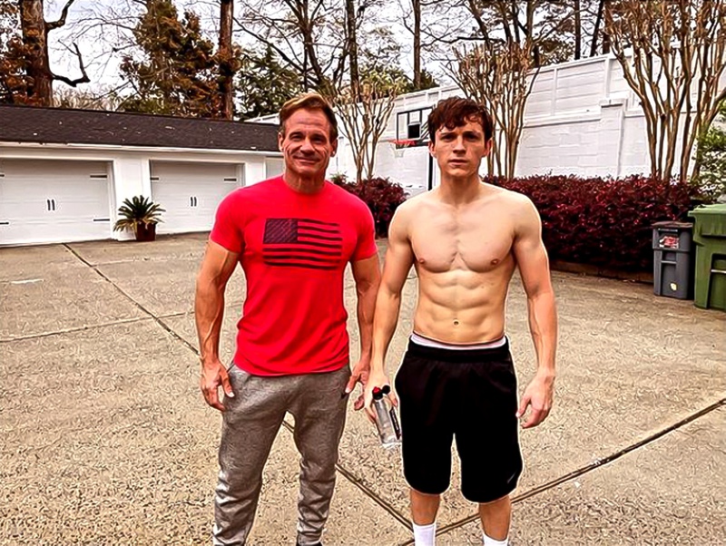 Tom Holland muscles 1